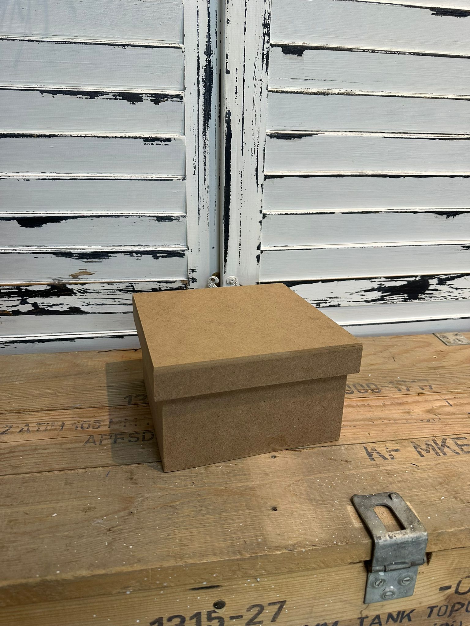 KARE KUTU KAPAKLI KÜÇÜK